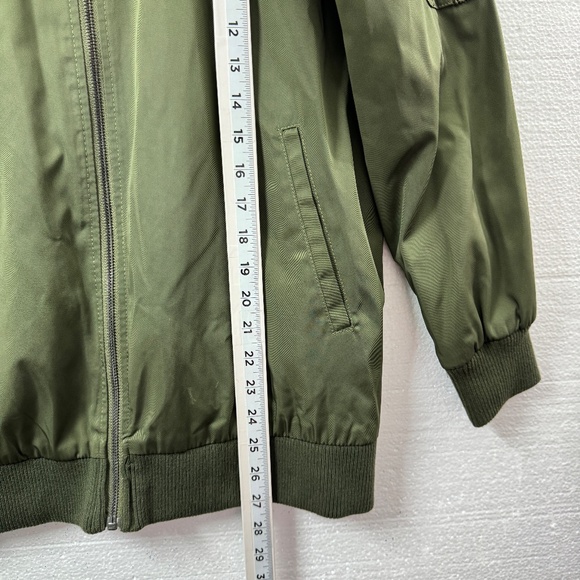 Bernardo Mens Olive Green Bomber Jacket Lightweight Small Jacket Casual Cargo - Picture 7 of 10